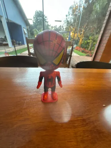 Boneco Homem-Aranha caixa de som Colecionável