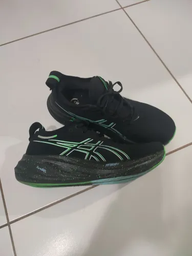 Tênis gel nimbus 26