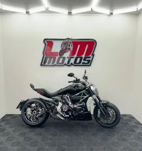 2021 - Ducati Xdiavel S 1262 - 8.397 km