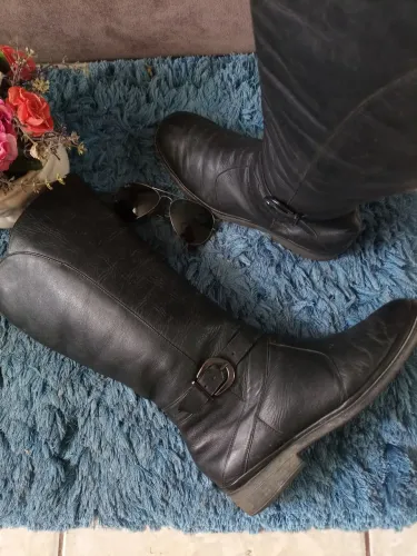 Botas de couro legítimo genuíno e natural linda e confortável