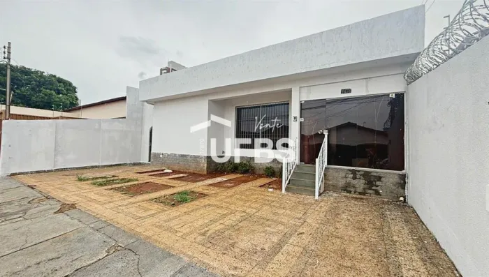 Casa Comercial Jardim América