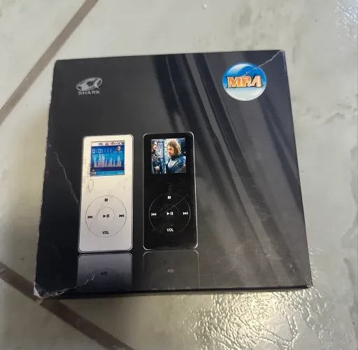 MP4 Player - Shark