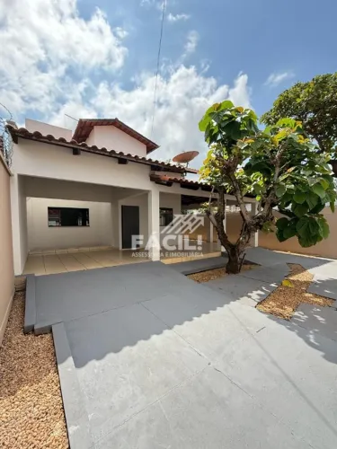 Vende-se Sobrado com 4/4 sendo 2 Suítes na Quadra 1204 Sul