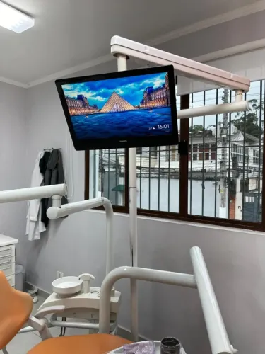 Suporte articulado para TV/Monitor