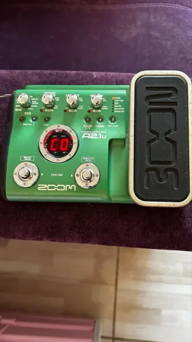 Pedaleira para violão Zoom A2.1u