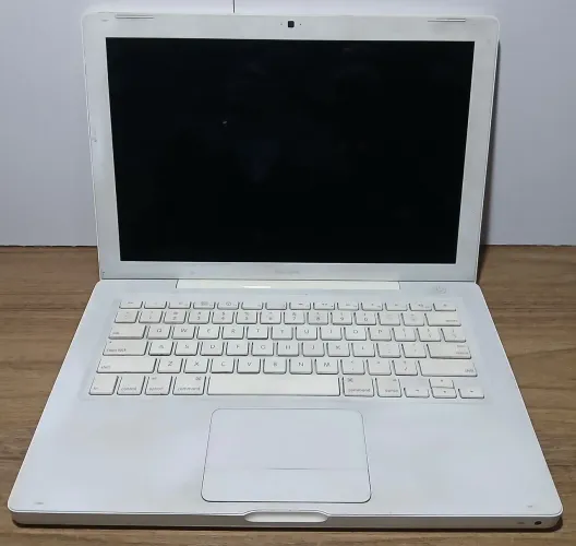 MacBook Apple A1181 (Para retirada de peças ou restauração)