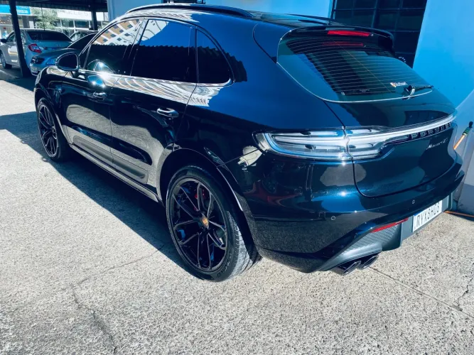 Porsche gts com apenas4 mil km