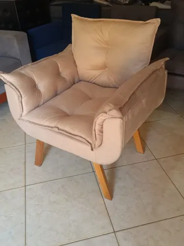 Poltrona Opalla, direto da fábrica, espuma d33 em até 10x sem juros