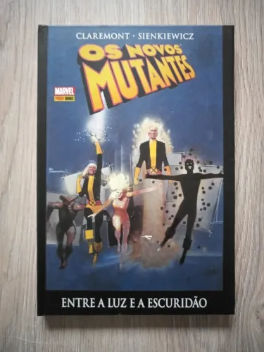 Hq X-men - Os Novos Mutantes - Entre a Luz e a Escuridão - Marvel - capa dura