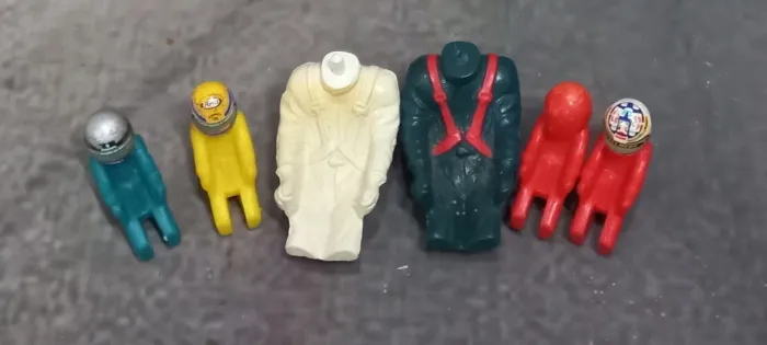 Miniatura de pilotos sem capacete no estado 1/24-1/43
