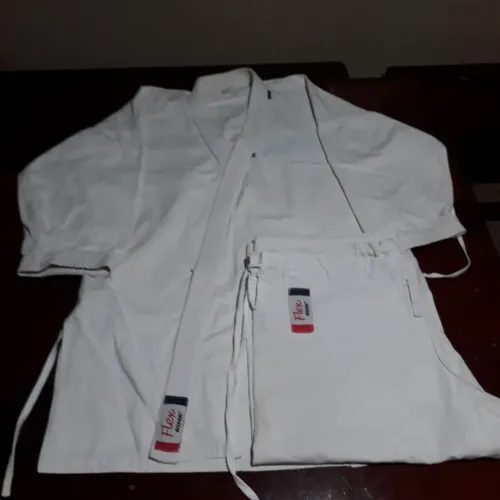 Kimono de Karatê Flex Kime (A5 - Usado)