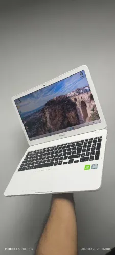 Notebook Samsung i5 8ger, 12gb RAM, SSD NVMe 128 + HD 1tb, Placa de vídeo NVIDEA Geforce
