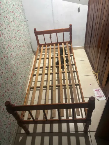 Cama de solteiro, aceito ofertas!