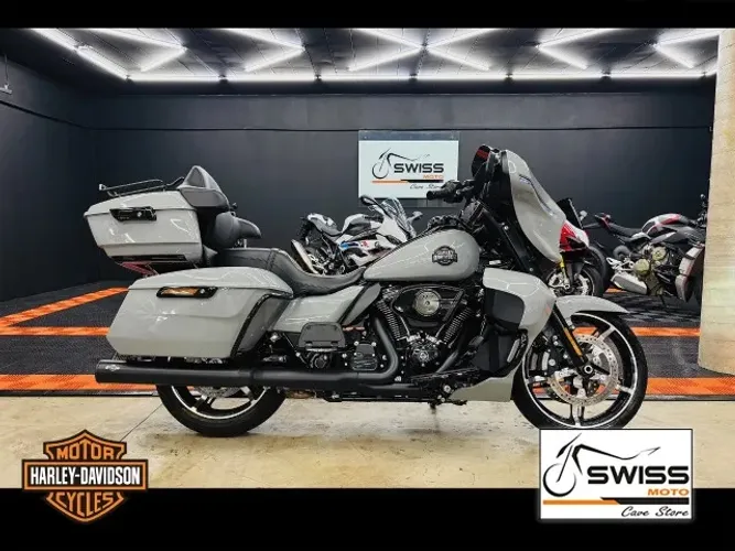 Harley Davidson Street Glide Ultra 2025 ** Impecável!