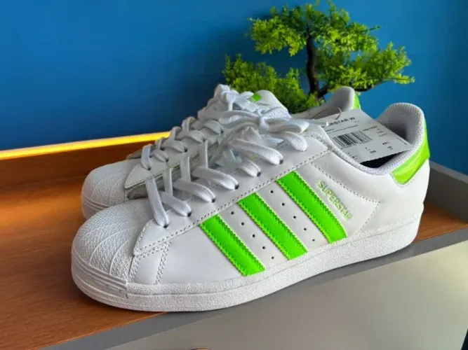 Tenis Adidas Super Star n39 Novo sem uso