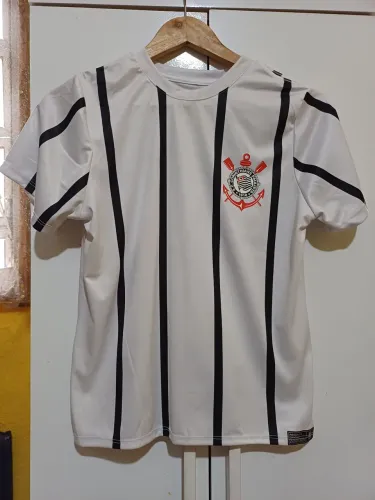 Camiseta feminina de futebol 
