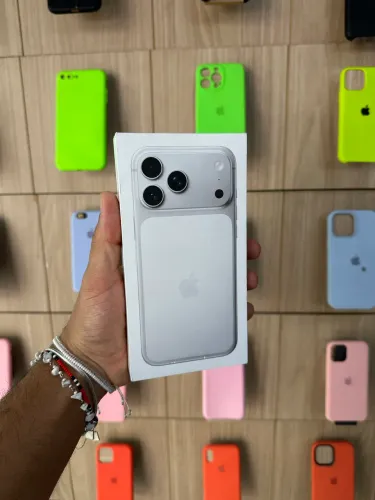 iPhone 17 Pro Max 256GB LACRADO