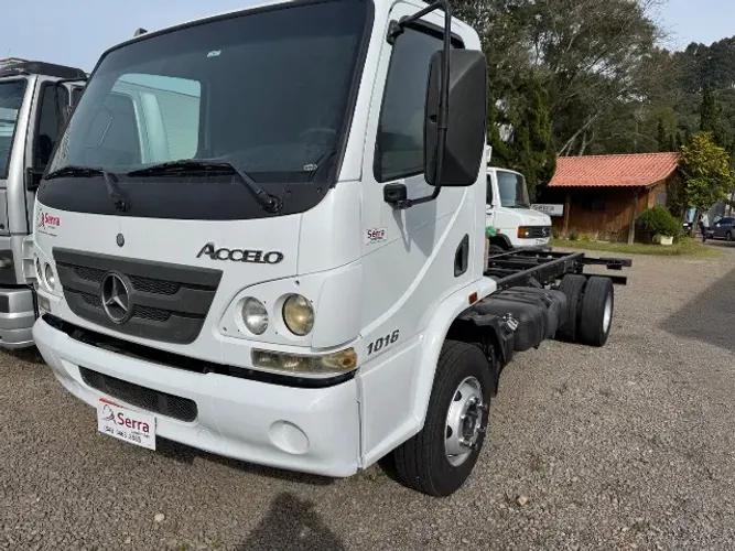 Mb accelo 1016