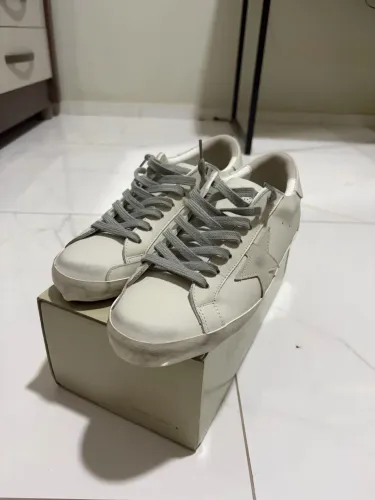 Tênis Golden Goose, quiser negociar chama no chat