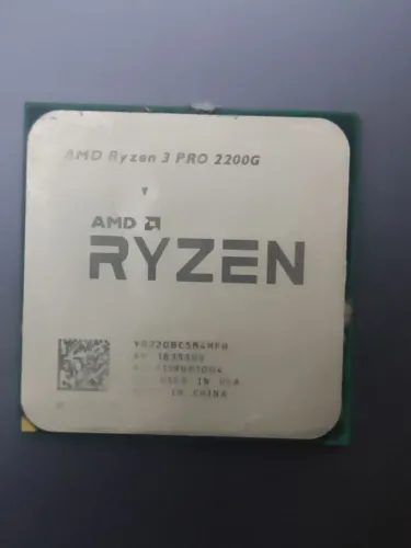 AMD Ryzen 3 PRO 2200G - Vídeo Integrado Vega 8 - Ótimo para Jogos Leves