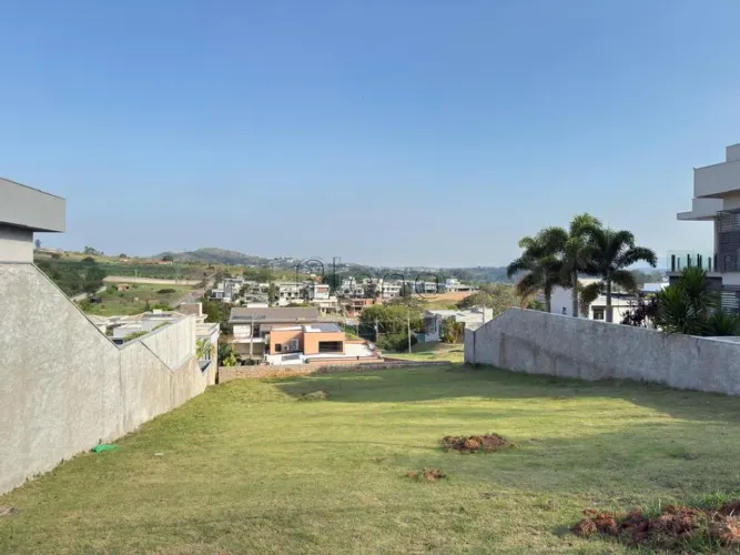 Terreno à venda em Vinhedo, Monte Alegre, com 800 m², Condomínio Campo de Toscana