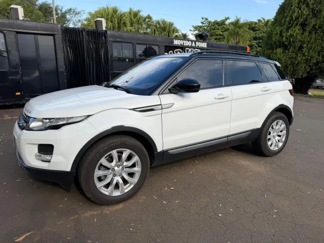 Land Rover Range Rover Evoque Pure 2.0 Aut. 5P 2015