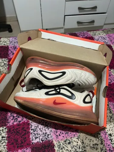 Tênis Nike air max 720 N37