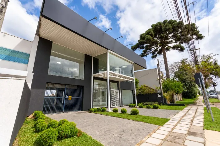 Loja Comercial à Venda na Rua Manoel Ribas em Curitiba