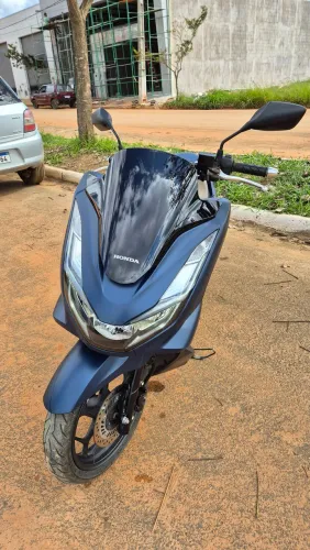 PCX DLX 2024
