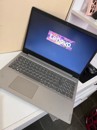 Notebook Lenovo 