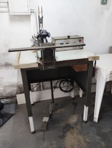 Ponteadeira para cadarços semi automática / ponteadeira para alça de sacolas/ ponteadeira