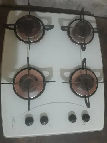 Vende se um fogão kooktop 4 bocas funciona perfeitamente 