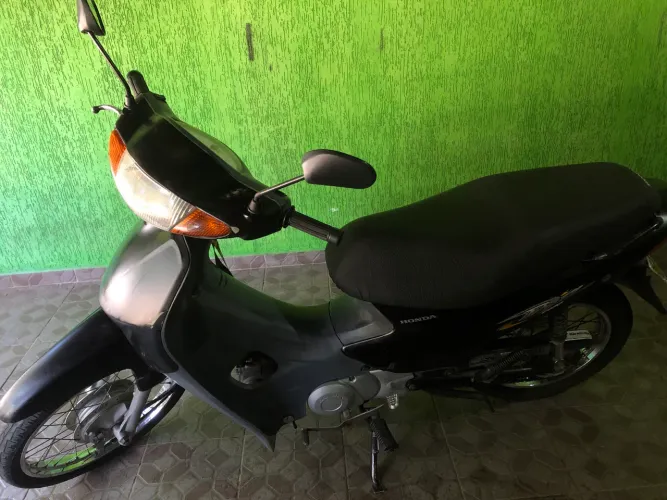 Honda Biz 100 - ano 2004