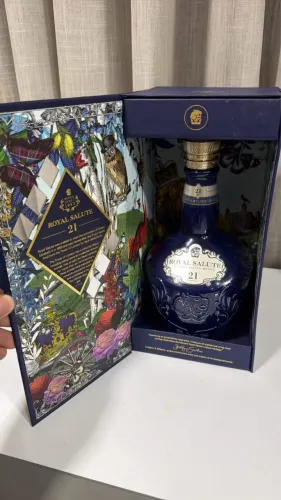 Royal Salut (praticamente cheio)