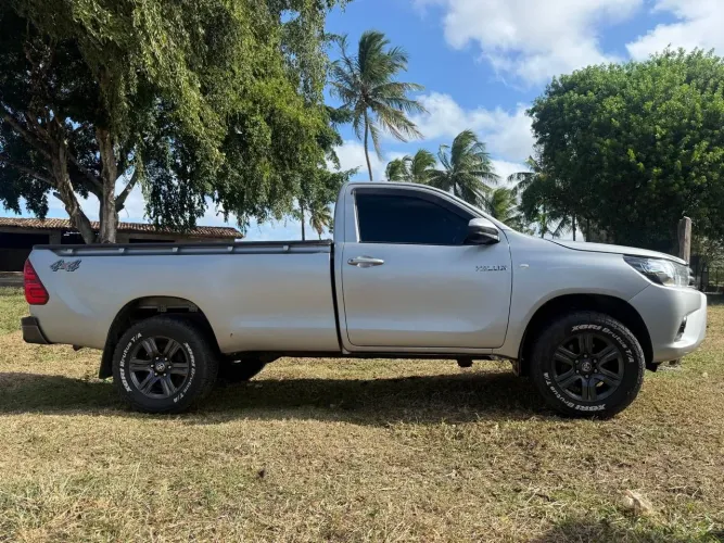 Toyota Hilux CS 4X4 2.8 TDI Diesel Mec. 2022