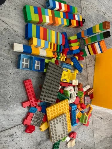 Lote lego Duplo e similar ( TIRA TELA) + 200 peças 
