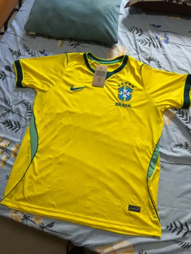 Camiseta do Brasil amarela 