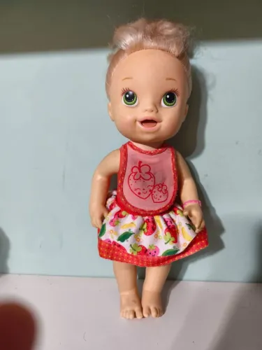 Baby Alive ( fala português)