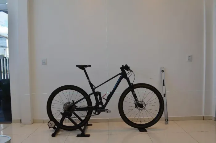 MOUNTAIN BIKE SENSE INVICTUS EVO 2020