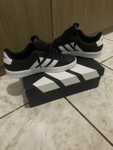 Vendo tênis adidas grand court 3.0, original