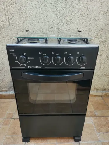 Fogão semi novo entrego 