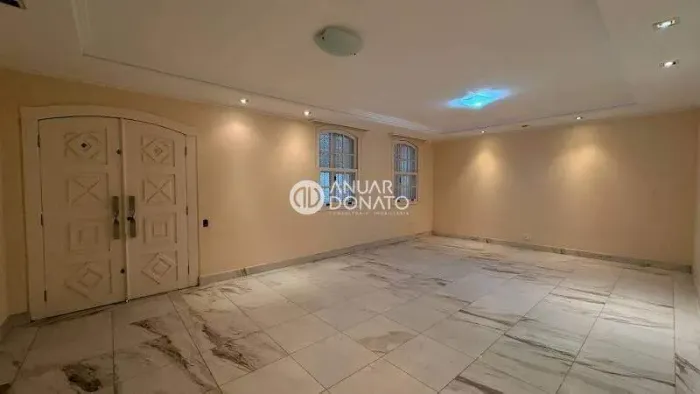 Vila Paris - Casa Residencial 4 quartos à venda na Anuar Donato