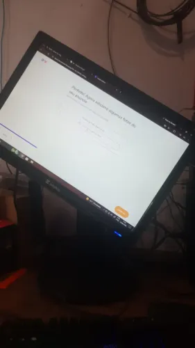monitor 19 para troca em memoria dd3 8 bg ele gira a tela