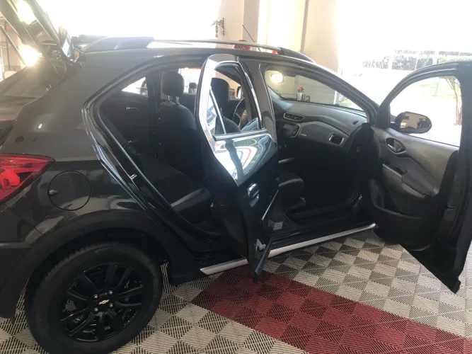 Chevrolet Onix Activ 1.4 8V Flex Aut. 4P 2019