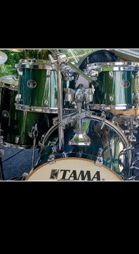 Vendo Bateria Tama Silverstar Blue Chameleon Sparkle.
