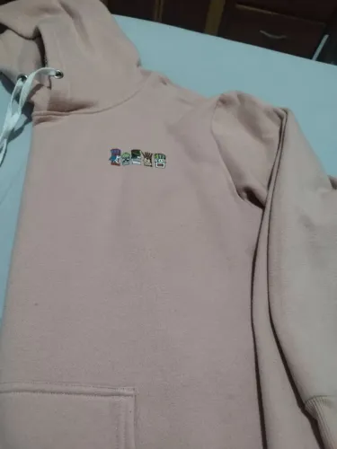 Moleton tam M/G, veste super bem, bolso frontal, por R$49