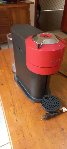 Vende se Máquina de Café Nespresso