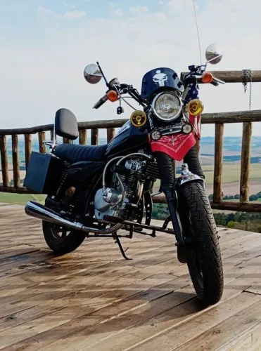 Intruder 125 2008 / Custom Café Racer Mllitar
