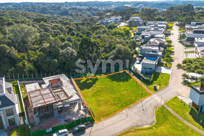 Terreno em Condomínio Paradiso Residencial 897m²