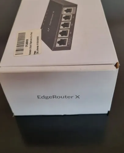 Ubiquiti EdgeRouter X (ER-X) na caixa original